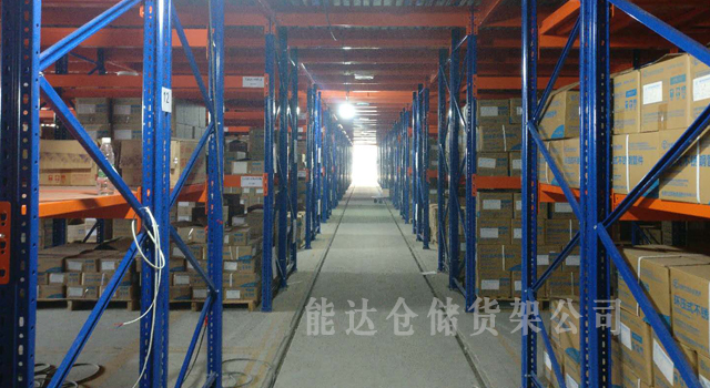 倉(cāng)儲(chǔ)貨架訂做